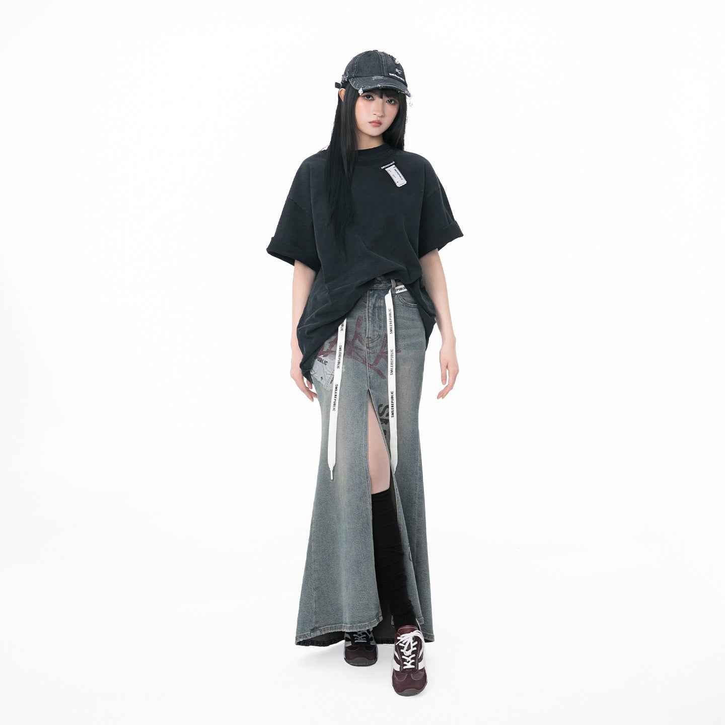 Slit Fishtail Graffiti Denim Skirt