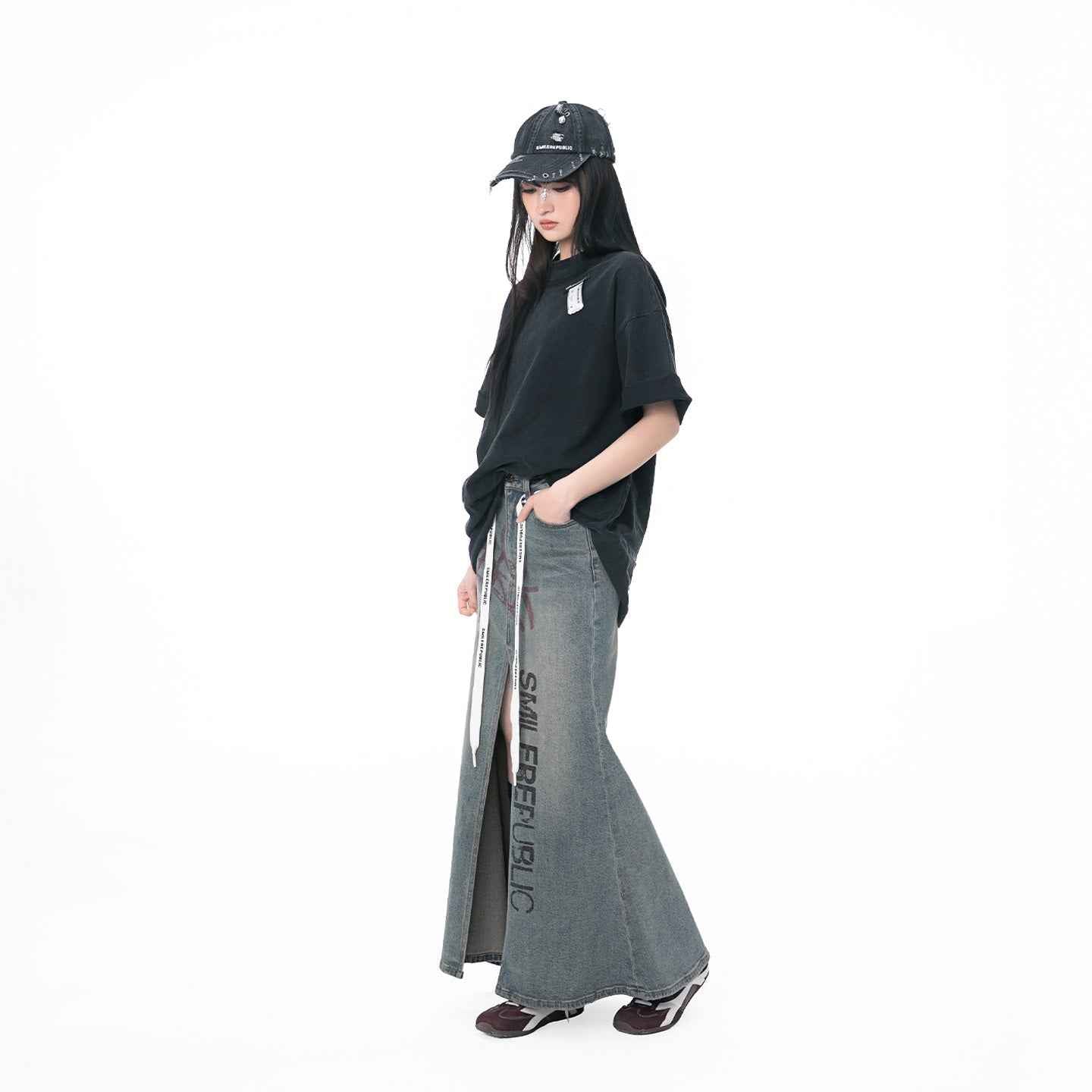 Slit Fishtail Graffiti Denim Skirt