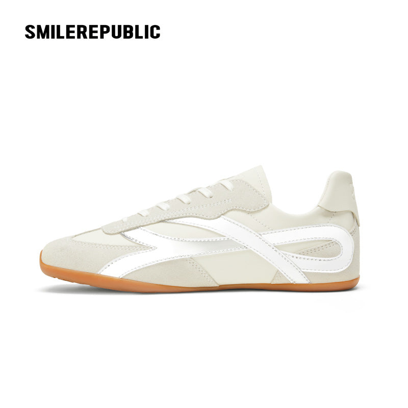 Fouette White Square-Toe Side Bow German Trainer Sneaker