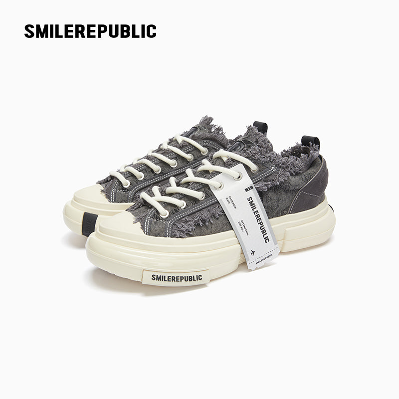 Inception 70s Fringe Grey Low-Top Platform Sneaker