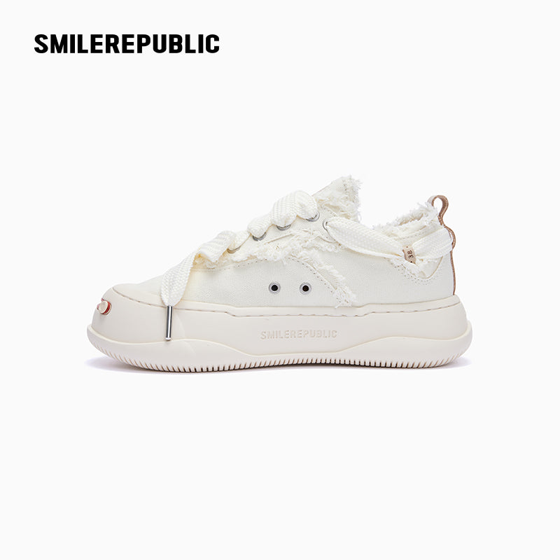 White Coarse Canvas SB Sneaker