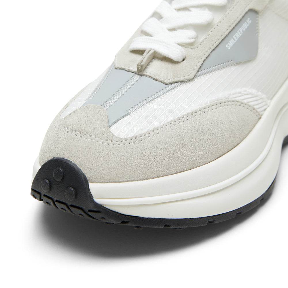 【NEW】Retro Jogging Sneaker - SMILEREPUBLIC