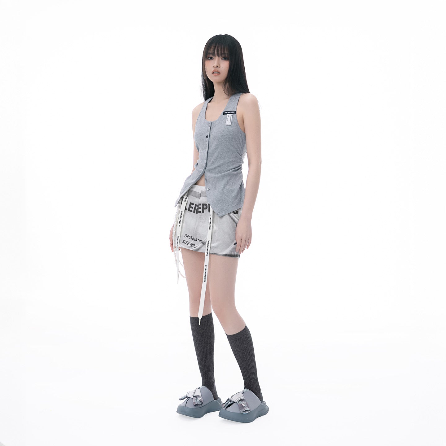Fitted Logo Tag Detail Tank Top-SMILEREPUBLIC