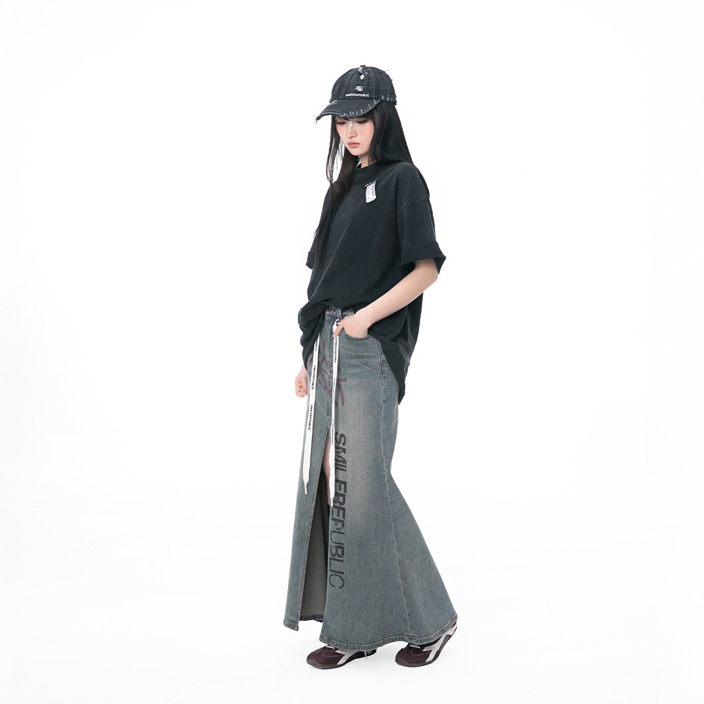 Slit Fishtail Graffiti Denim Skirt