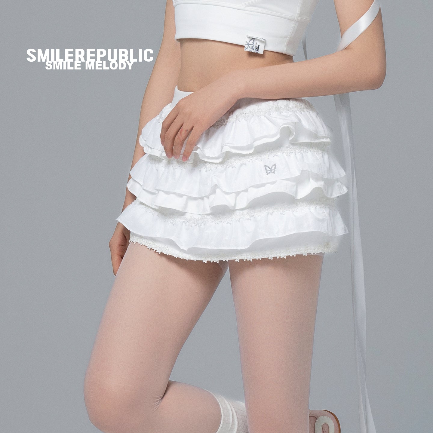 Star-Embellished Layered Lace Mini Skirt-SMILEREPUBLIC