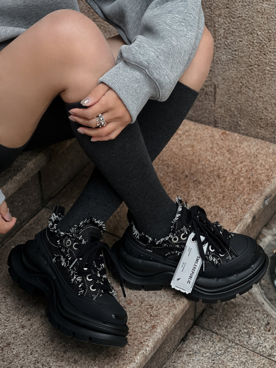 Black Frayed Canvas Smile Toe Chunky Platform Sneakers, Unisex Low Top 详情图 12