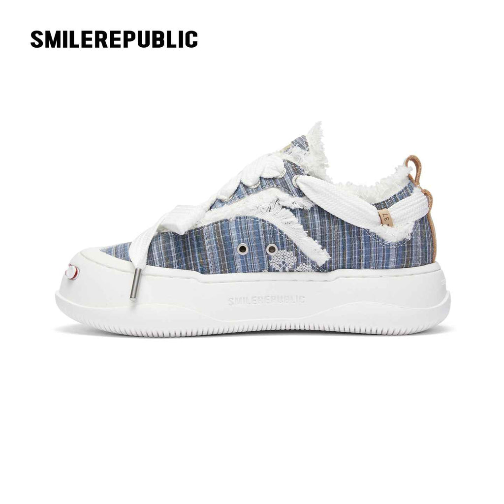 Blue Embroidered Fabric Smile Toe Platform Sneakers, Unisex Low Top Lace Up Shoes
