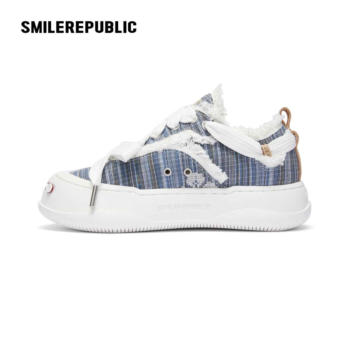Blue Embroidered Fabric Smile Toe Platform Sneakers, Unisex Low Top Lace Up Shoes