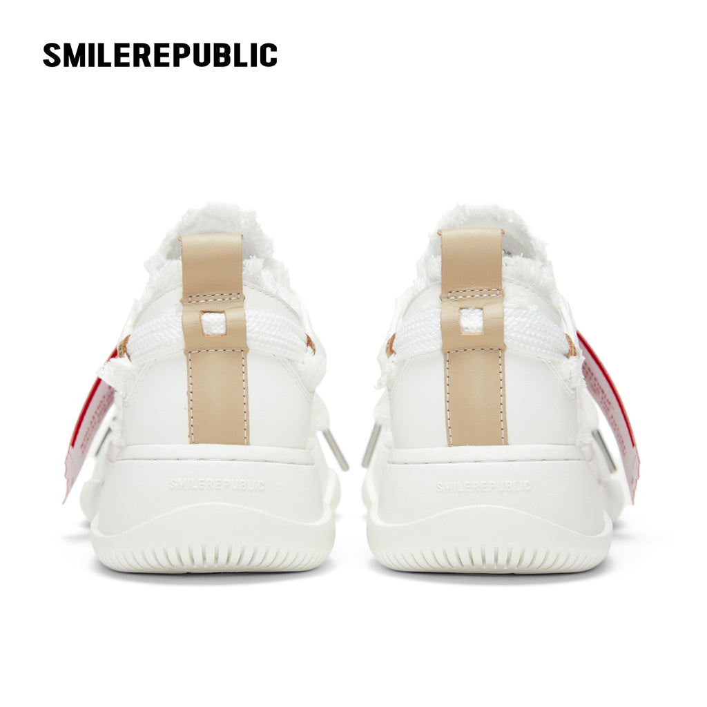 Cream Heart Patch Frayed Low Top Platform Sneakers for Women, Lace Up Smile Toe Casual Shoes