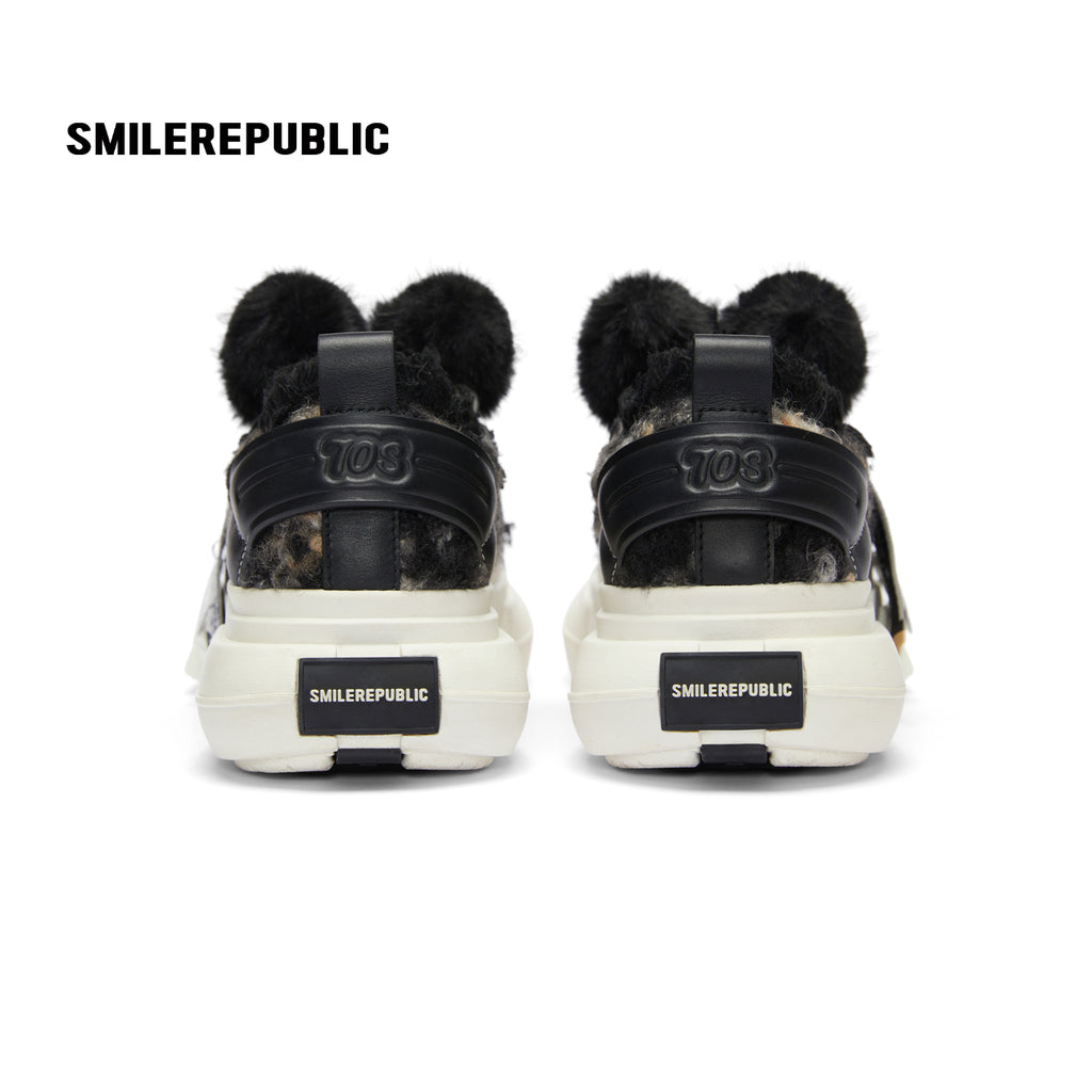 Black Fleece Platform Sneakers with Faux Fur Accents, Unisex Low Top Lace Up Shoes