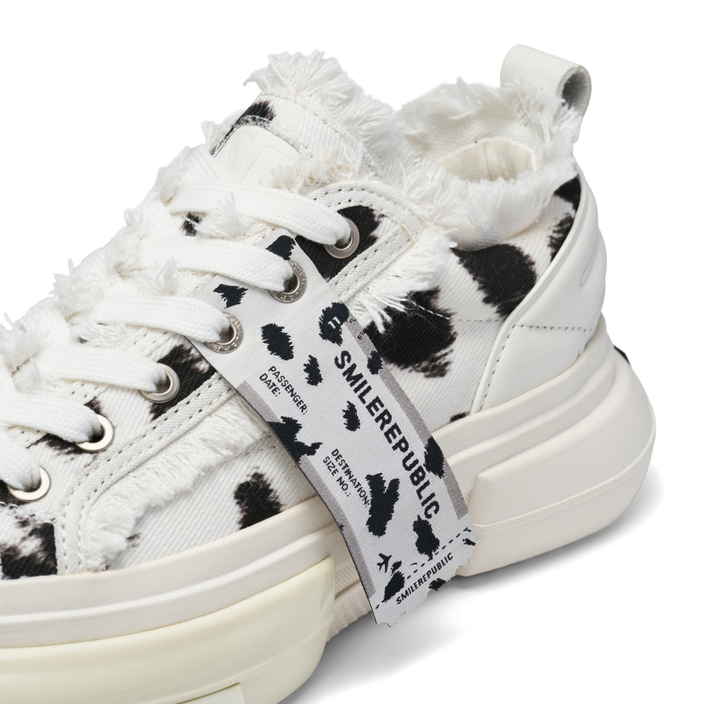 White Black Dalmatian Print Frayed Low Top Platform Sneakers, Unisex Shoes