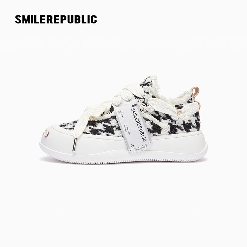 Black & White Shimmer Houndstooth Low-Top Platform Sneaker