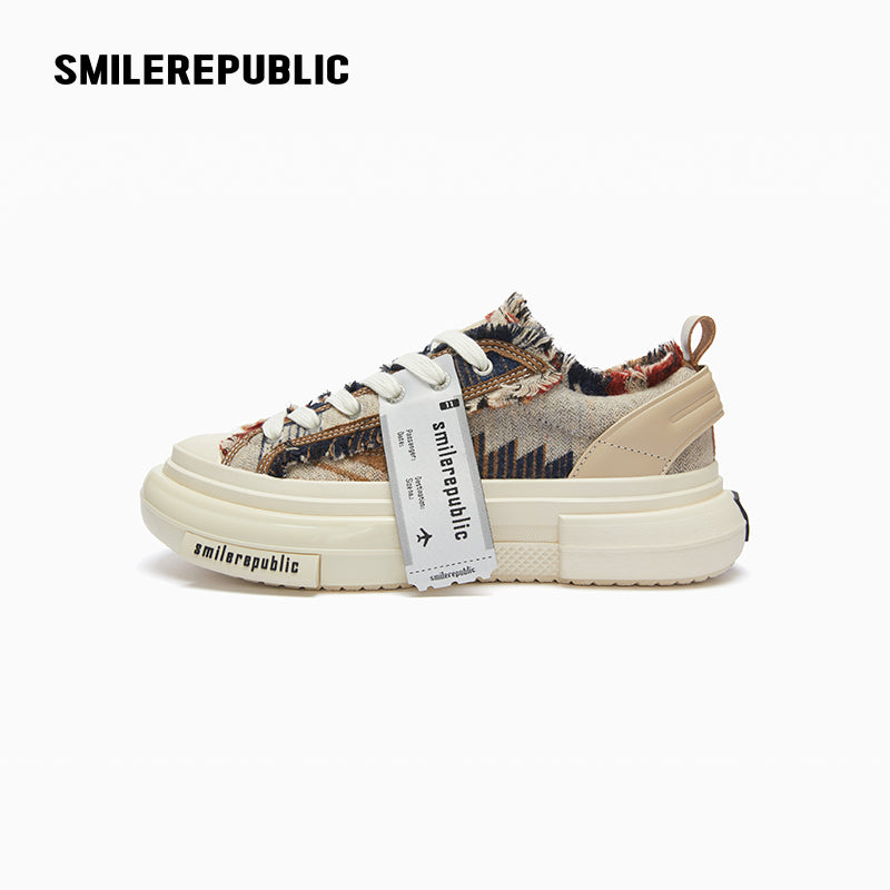 Inception 70s Ethnic Pattern Low-Top Platform Sneaker