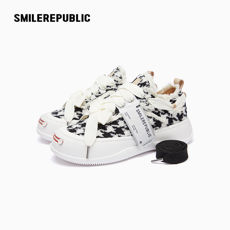 Black White Glisten Houndstooth Low Top SB Sneaker - SMILEREPUBLIC Slip On Shoes Store