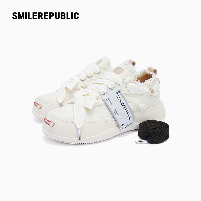 White Coarse Canvas SB Sneaker