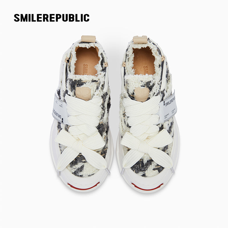 Black White Chevron SB Sneaker - SMILEREPUBLIC Slip On Shoes Store