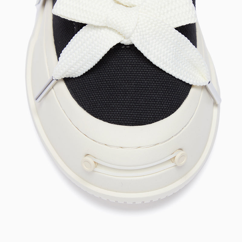 Black Coarse Canvas SB Sneaker