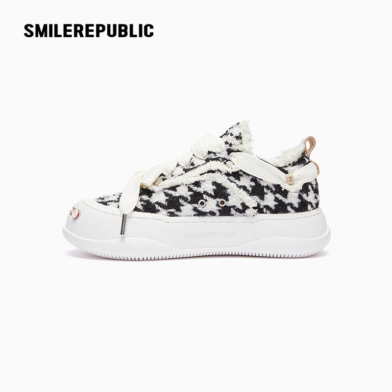 Black White Glisten Houndstooth Low Top SB Sneaker - SMILEREPUBLIC Slip On Shoes Store