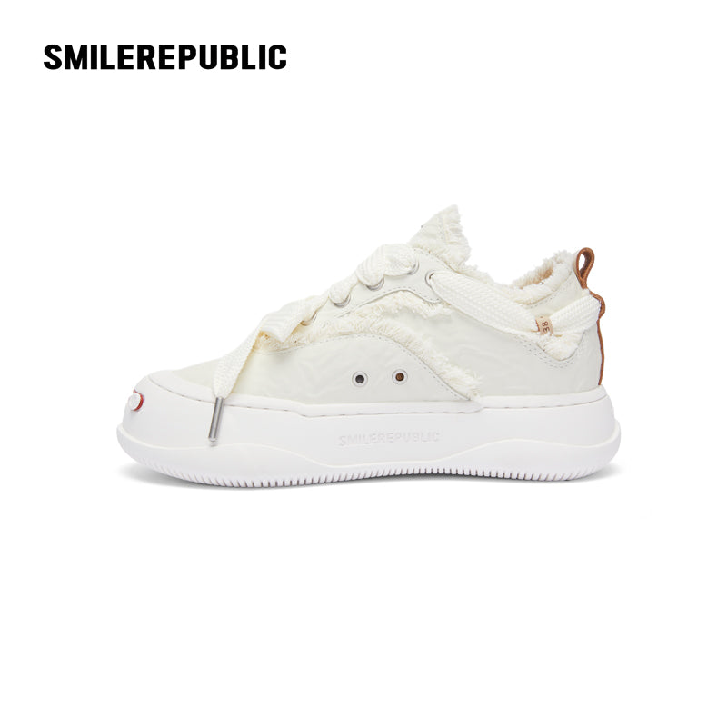 White Hand Rubbed Leather Sneaker SMILEREPUBLIC丨SMILEMONSTER