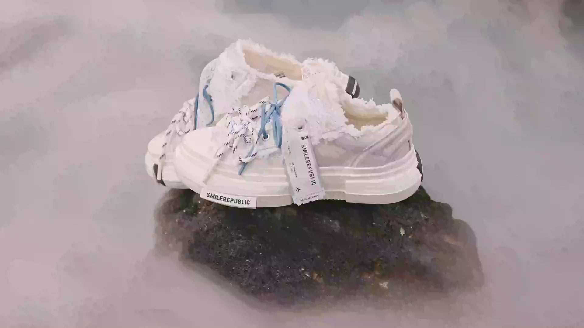 Women's White Frayed Platform Low-Top Lace-Up Sneakers - view 2